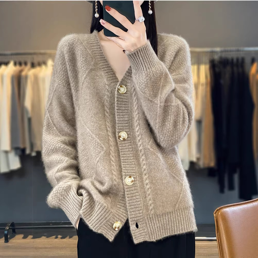 2026 Spring Cross-Border US Size Autumn/Winter New Solid Color Long Sleeve V-Neck Knitted Cardigan, Button-Up Sweater, Women's Outerwear - Image 4