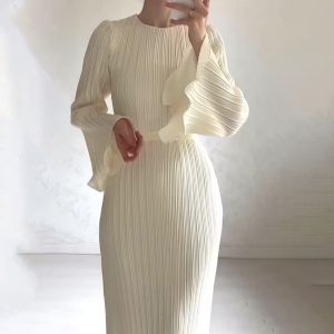Amazon European and American clothing 2023 new autumn long skirt temperament pleated bell sleeve mid-length dress