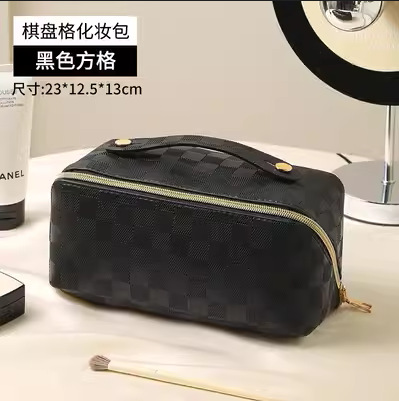Checkered pillow cosmetic bag for women High-value portable large-capacity waterproof toiletry bag travel cosmetic storage bag - Image 22