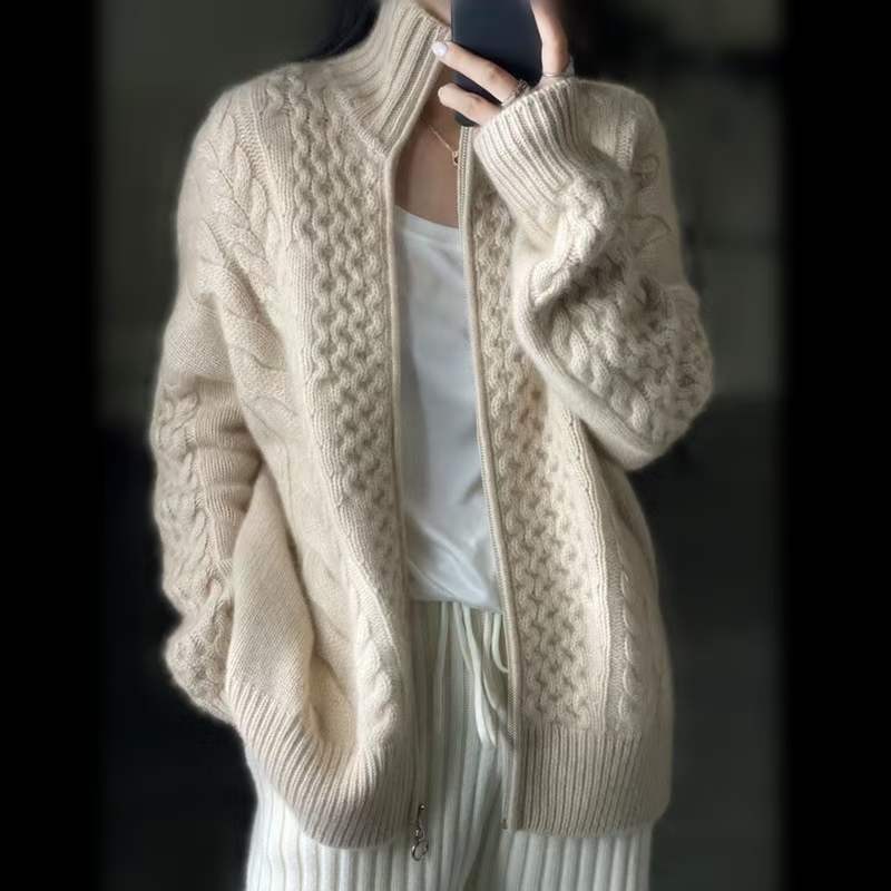 Heavyweight new autumn/winter wool cardigan for women, thickened pure wool zipper collar sweater, loose-fitting wool coat.