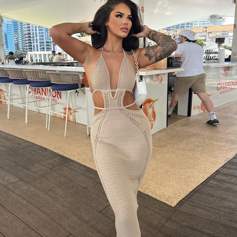 2023 European and American ins style hot selling new sexy street style pure desire halter neck wrap chest hollow lace dress female