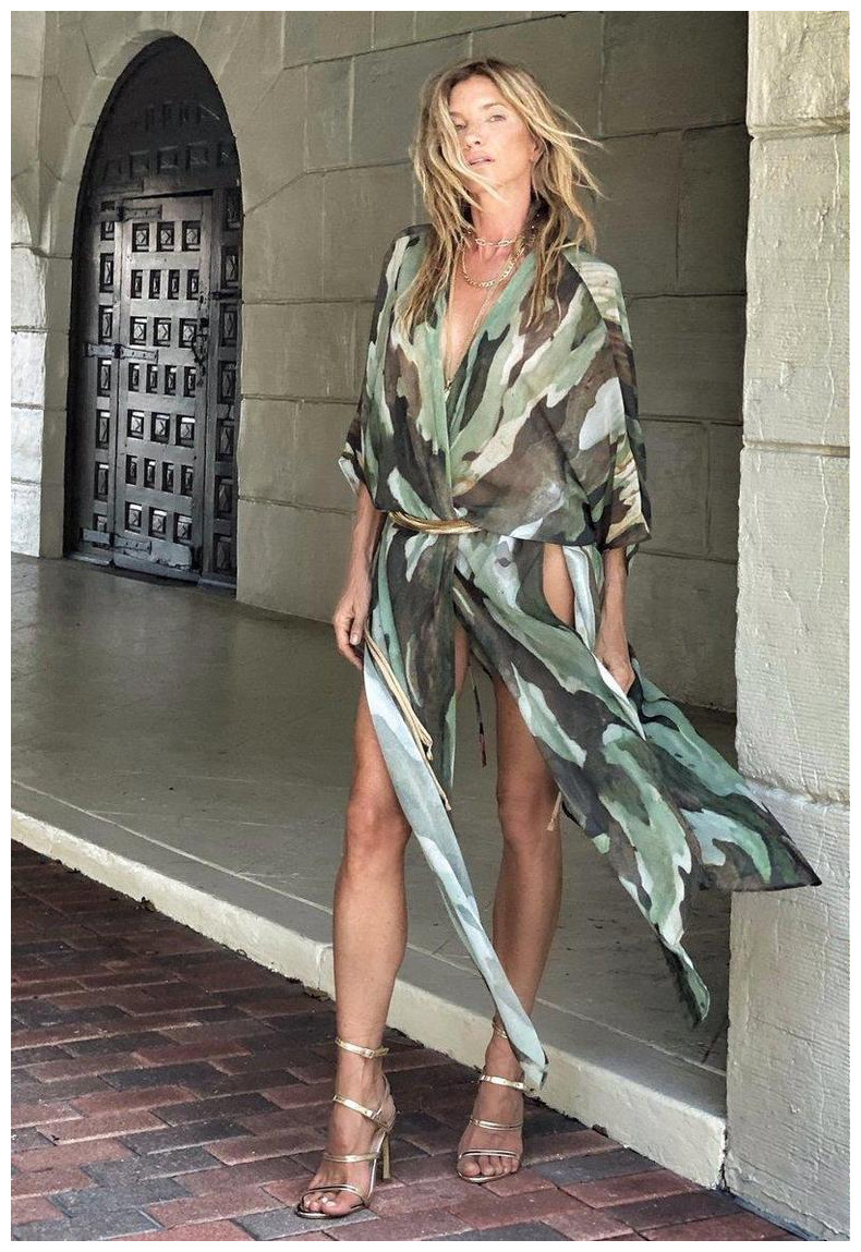 Cross-border foreign trade independent station new 2021 summer printing large size sunscreen beach loose holiday chiffon cardigan women - Image 8