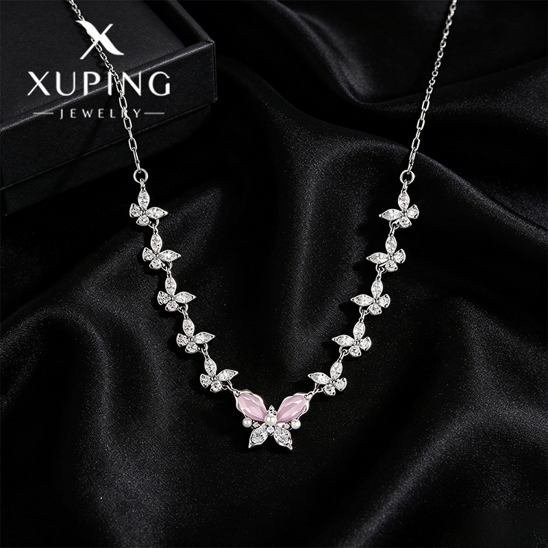 Xuping minimalist and gentle style butterfly necklace, copper alloy, fashionable, sweet and cool style, elegant and temperament clavicle chain necklace wholesale. - Image 4