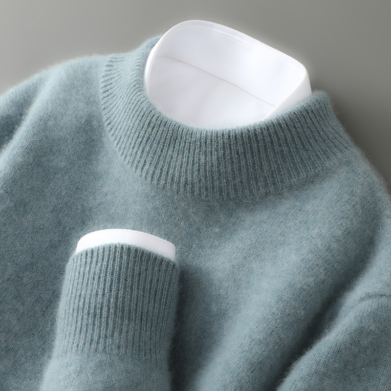 Men's high-neck, thick, loose-fitting pullover sweater/knitwear base layer. - Image 17