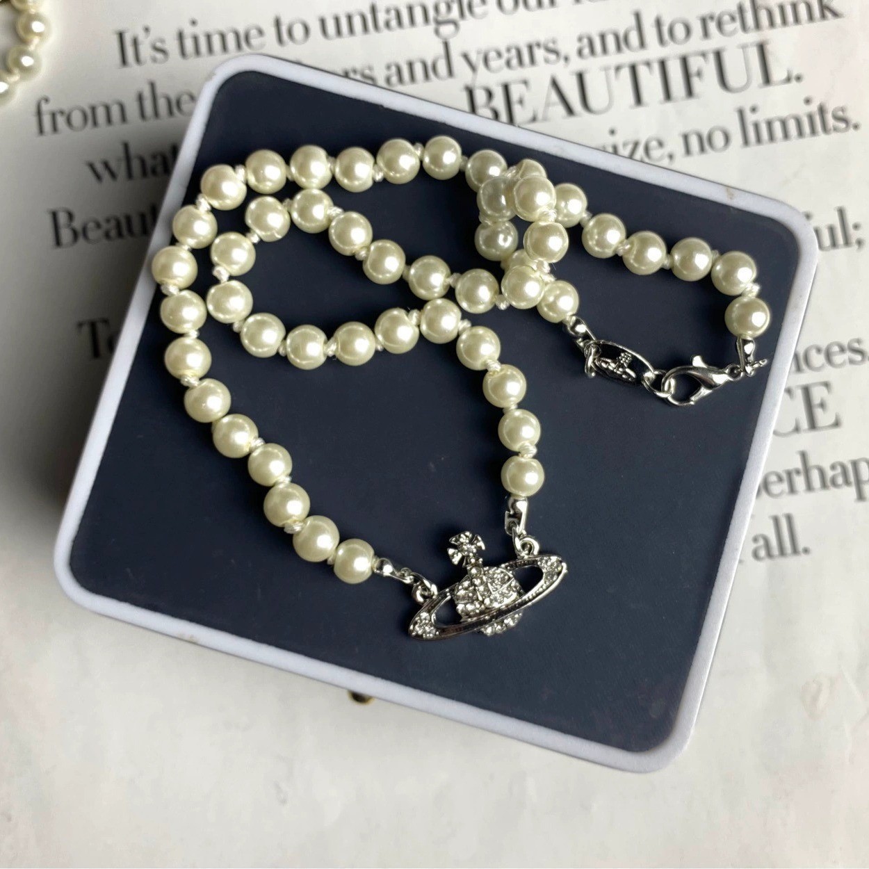 Retro trendy brand diamond-encrusted Saturn pearl necklace for women, popular online, light luxury, Xijia full diamond planet clavicle chain necklace. - Image 8